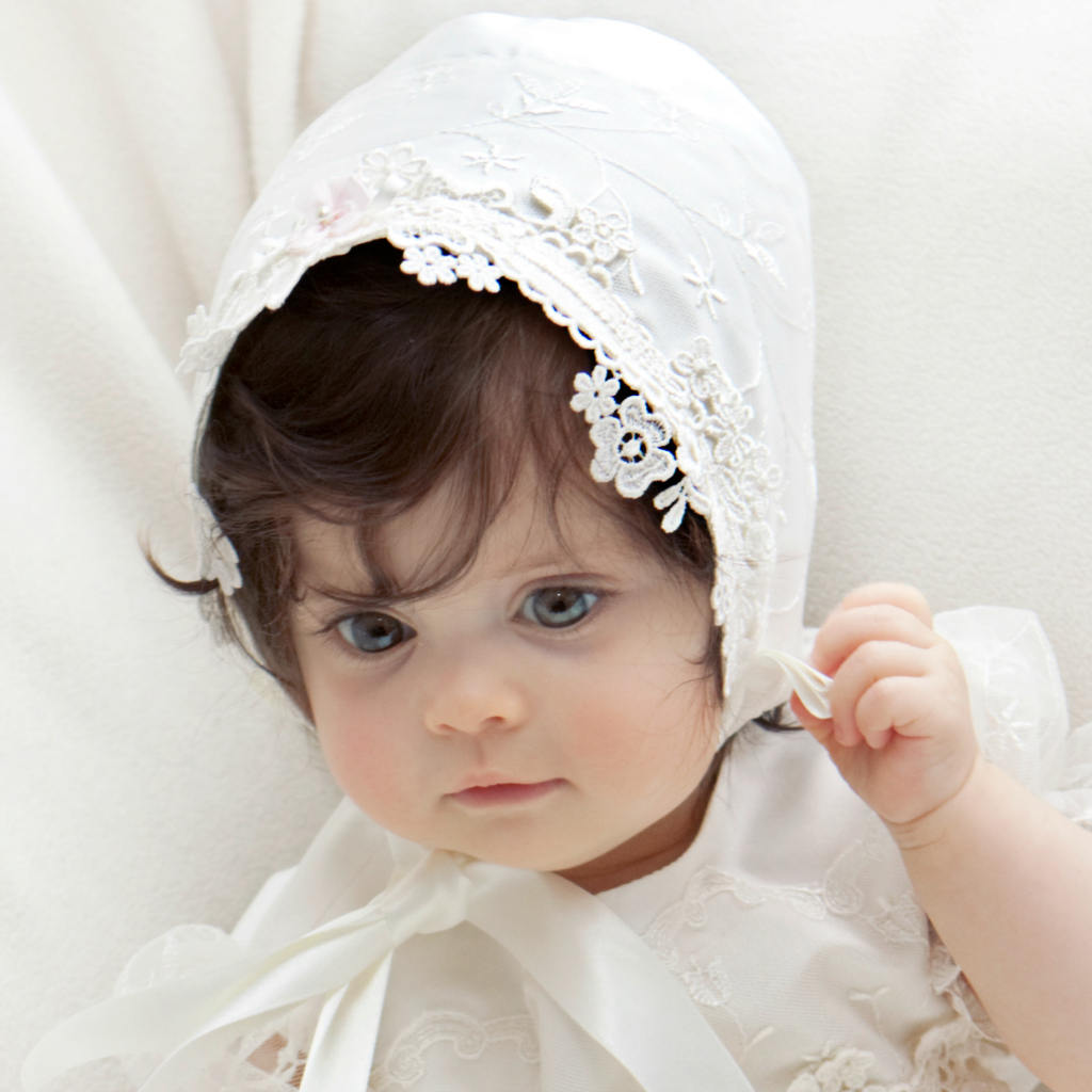 Taufmütze - Isabella Taufhaube Seidenhaube Taufe Bonnet Häubchen Adore Baby von Etsy - AdoreBabyChristening