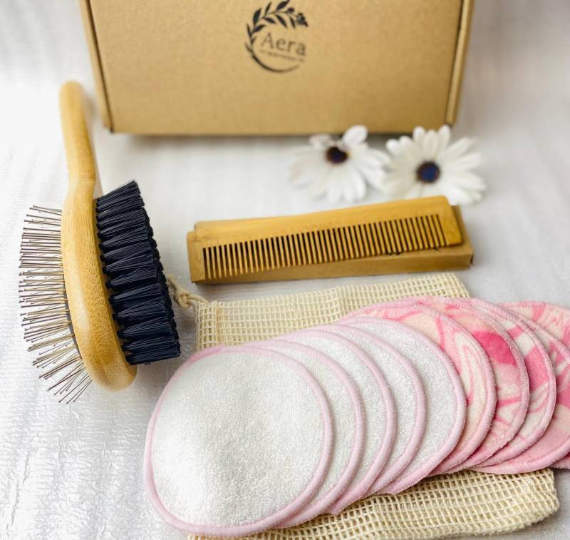 Hundebürste & Bambus Kamm | Wiederverwendbare Abschminkpads Für Sie Geschenk Tierliebhaber von Etsy - Aeraorganics