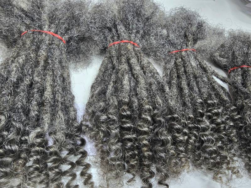 Salz Und Pfeffer Göttin Dreadlock-Verlängerungen Schwarze Graue Gelockte Spitzen 10 Loks Pro Bündel von Etsy - Afrikanlocs