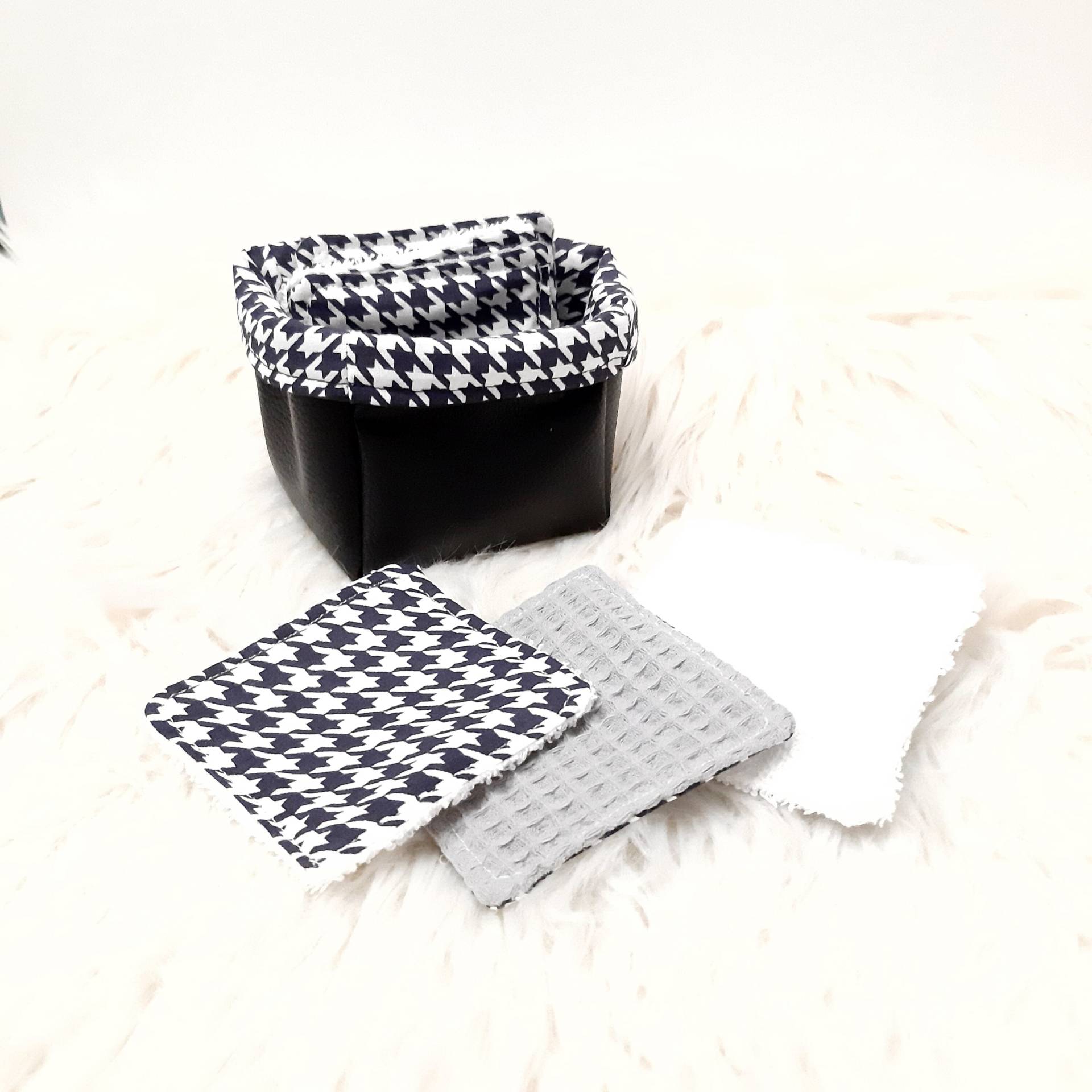 6 Abschminkpads Mit Aufbewahrungbox, Kosmetikpads 6-Er Pack, Waschbar 6 Abschminkpads Mit Aufbewahrungbox, Kosmetikpads 6-Er Pack, Waschbar von Etsy - Afrosteff