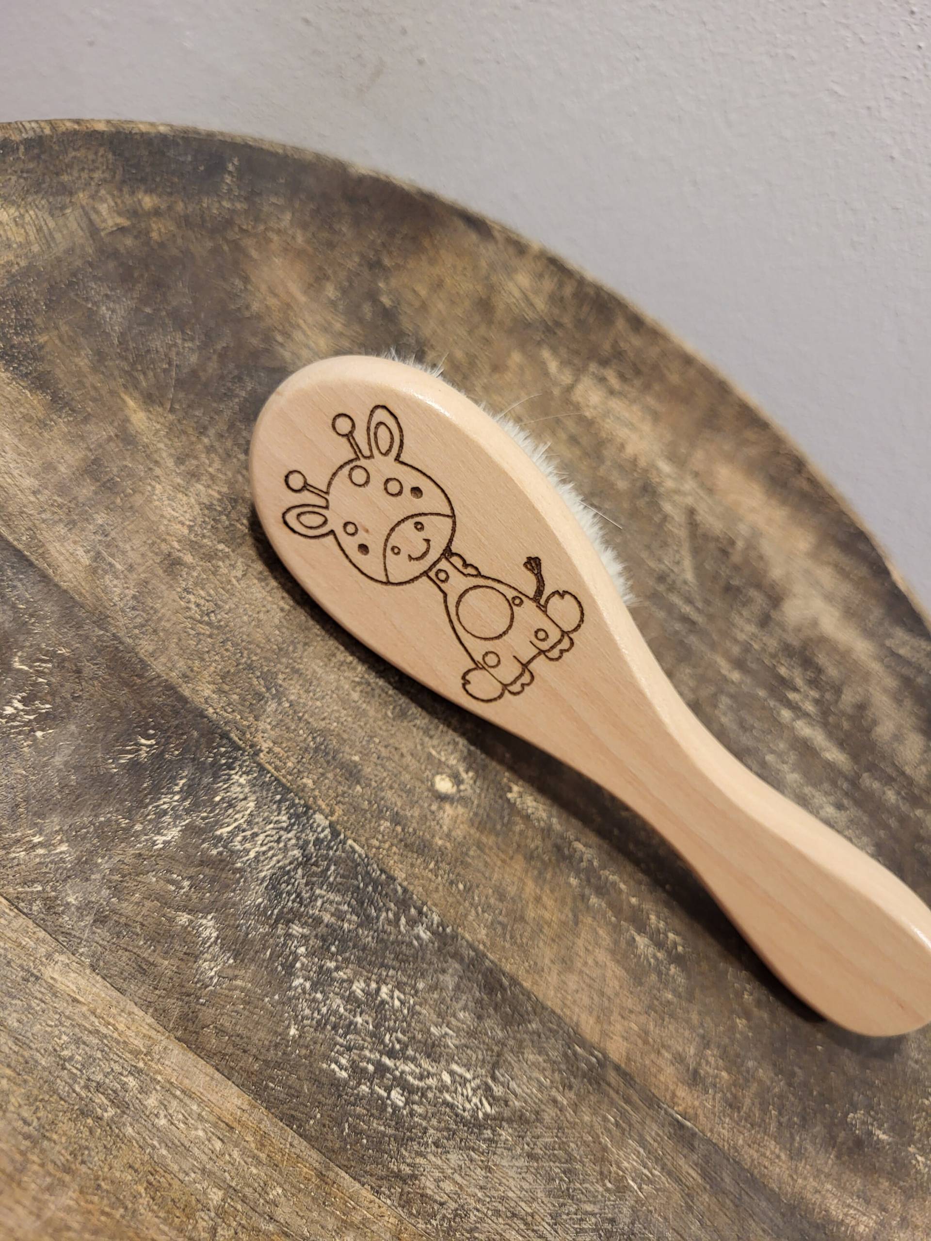 Baby Haarbürste, Haarbürste Für Babies/Neugeborene, Personalisiert, Name, Motiv, Holzbürste Baby Haarbürste, Haarbürste Für Babies/Neugeborene, Personalisiert, Name, Motiv, Holzbürste von Etsy - AlexasKreativwerk