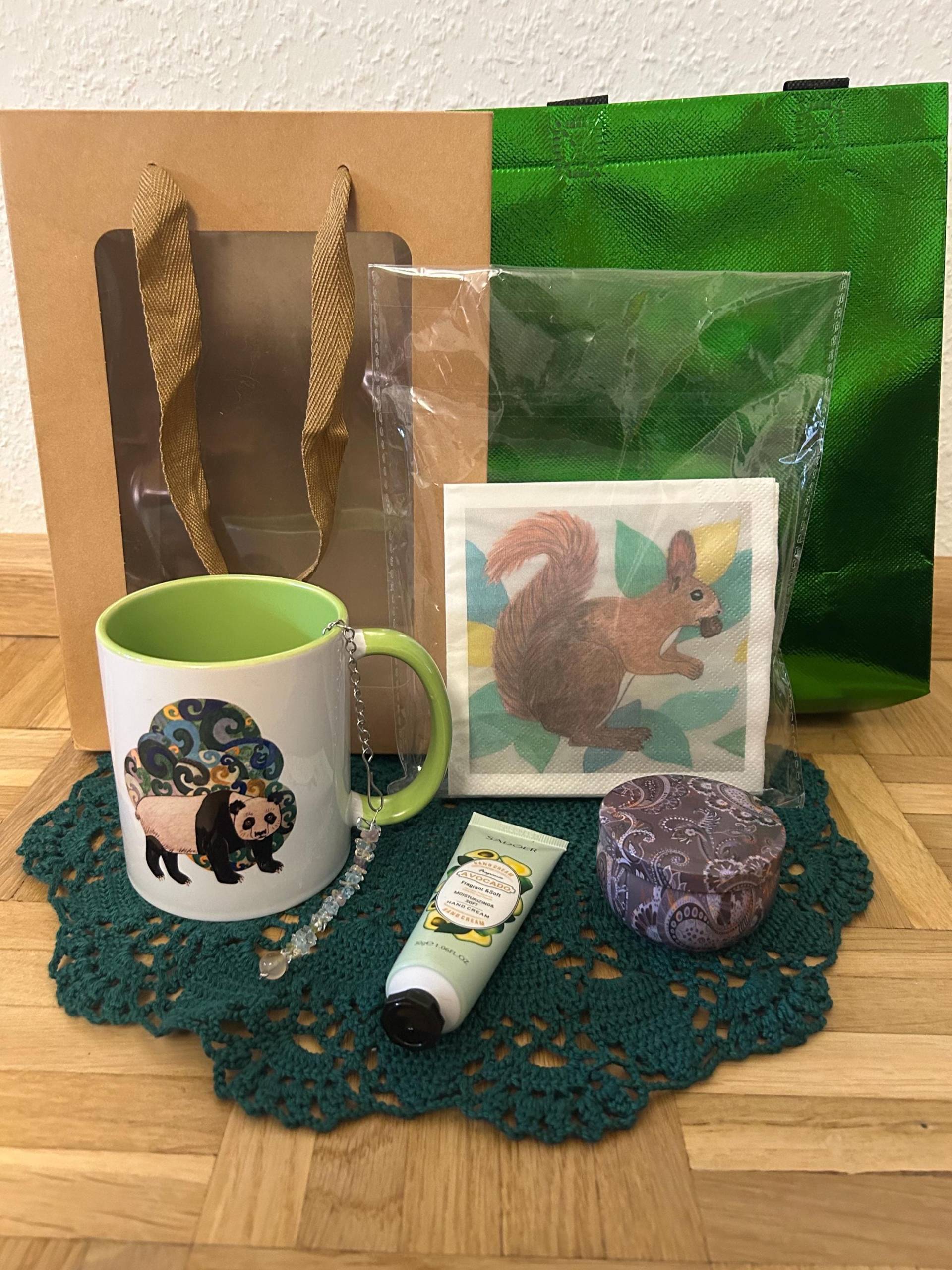 Geschenkset Tasse Panda Geschenkset Tasse Panda von Etsy - AlinaGordonDesign