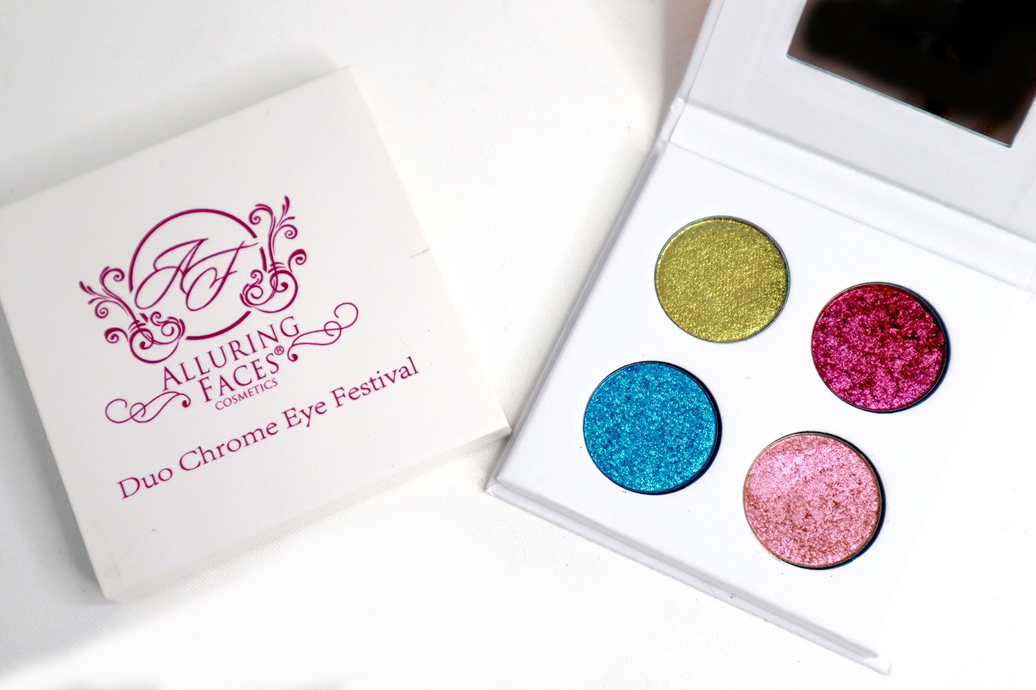 Duo Chrome Eye Shadow Duo Chrome Eye Shadow von Etsy - Alluringfacesbeauty