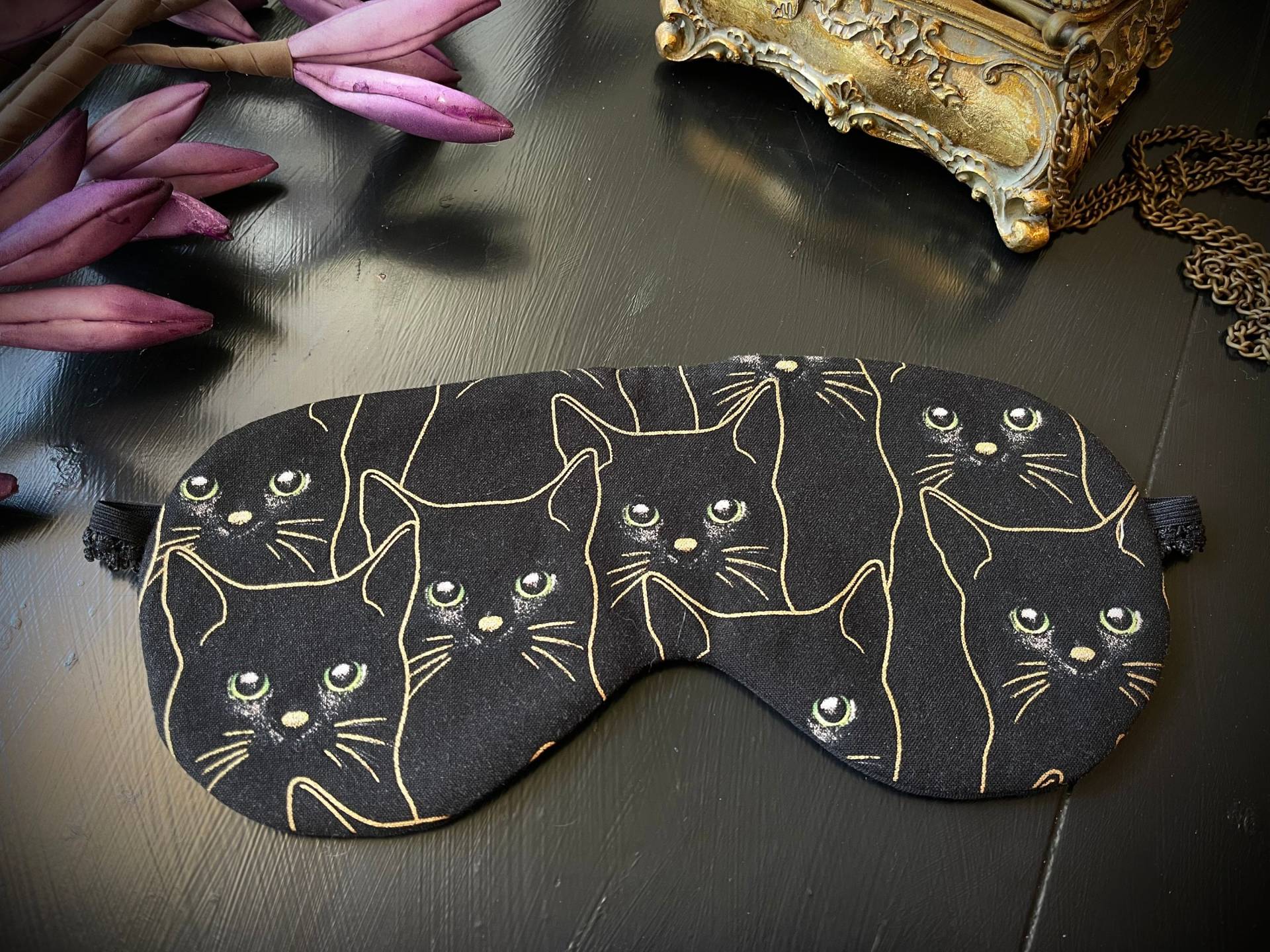 Schlafmaske Schlafbrille, Schwarze Katzen Mit Gold, Edel, Nacht, Wellness, Spa, Gut Schlafen, Entspannung Reise Gesichtsmaske Beauty Gothic Schlafmaske Schlafbrille, Schwarze Katzen Mit Gold, Edel, Nacht, Wellness, Spa, Gut Schlafen, Entspannung Reise Gesichtsmaske Beauty Gothic von Etsy - Alrunalovelace