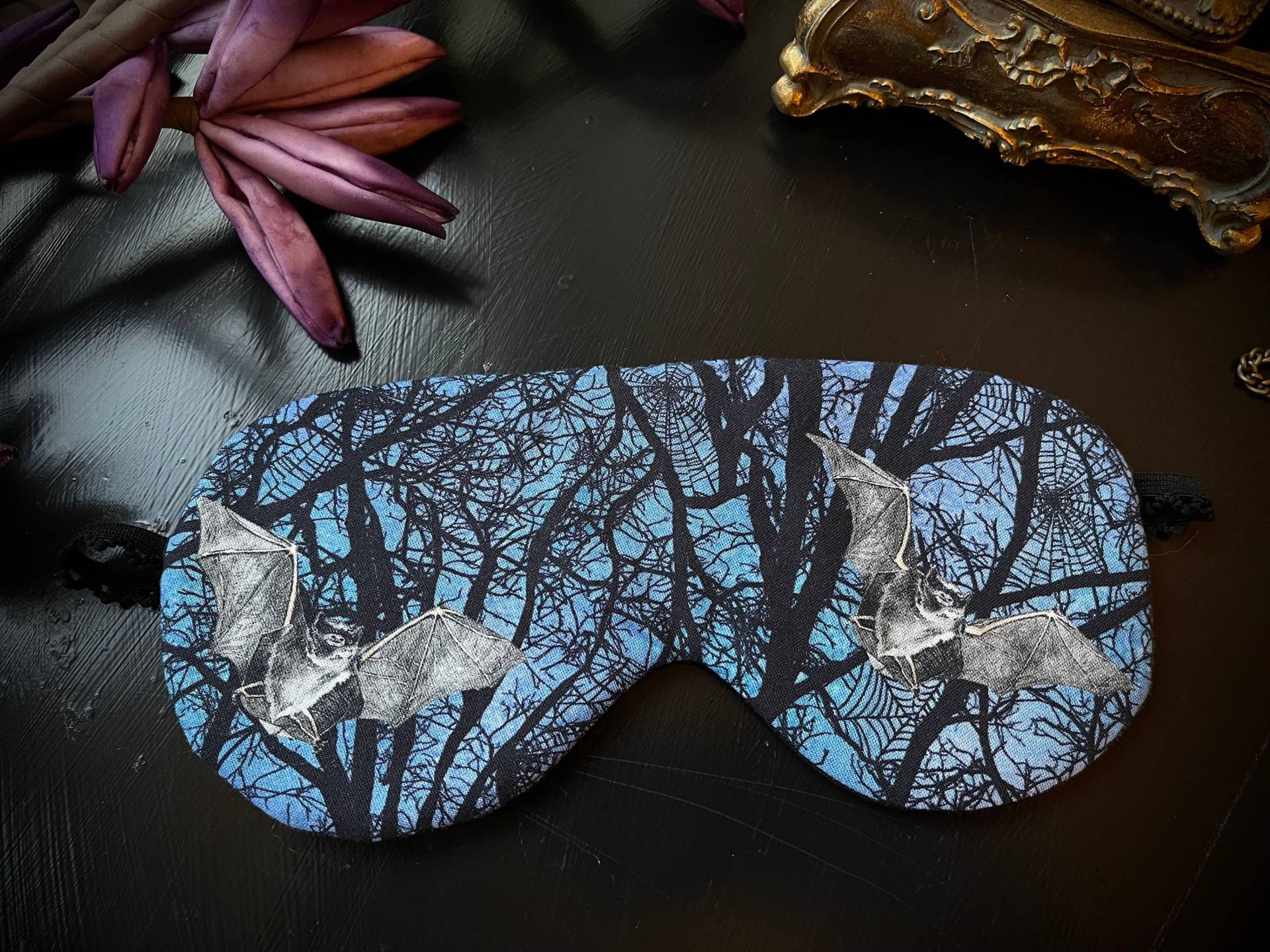 Schlafmaske Schlafbrille Fledermäuse, Wald, Nacht, Wellness, Spa, Gut Schlafen, Entspannung - Beauty Reise Gesichtsmaske Gothic Schlafmaske Schlafbrille Fledermäuse, Wald, Nacht, Wellness, Spa, Gut Schlafen, Entspannung - Beauty Reise Gesichtsmaske Gothic von Etsy - Alrunalovelace