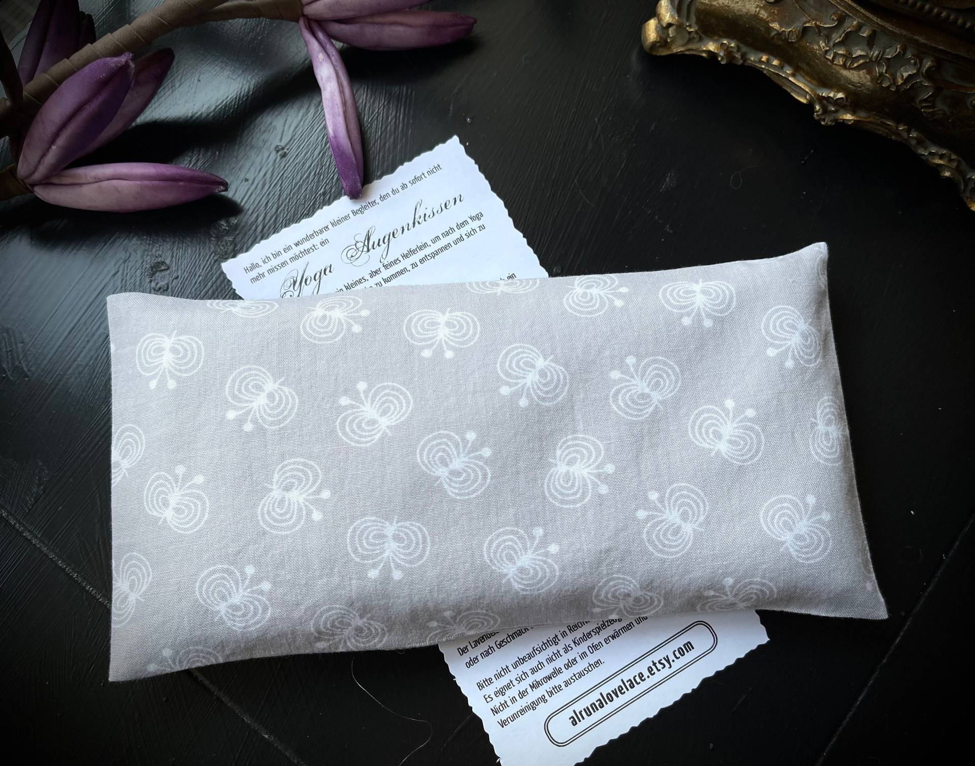 Yoga Augenkissen Feine Schmetterlinge, Bio-Leinsamen & Bio-Lavendel, Waschbar Entspannung Meditation Reise Relax Schlaf Wellness Kühlkissen Yoga Augenkissen Feine Schmetterlinge, Bio-Leinsamen & Bio-Lavendel, Waschbar Entspannung Meditation Reise Relax Schlaf Wellness Kühlkissen von Etsy - Alrunalovelace