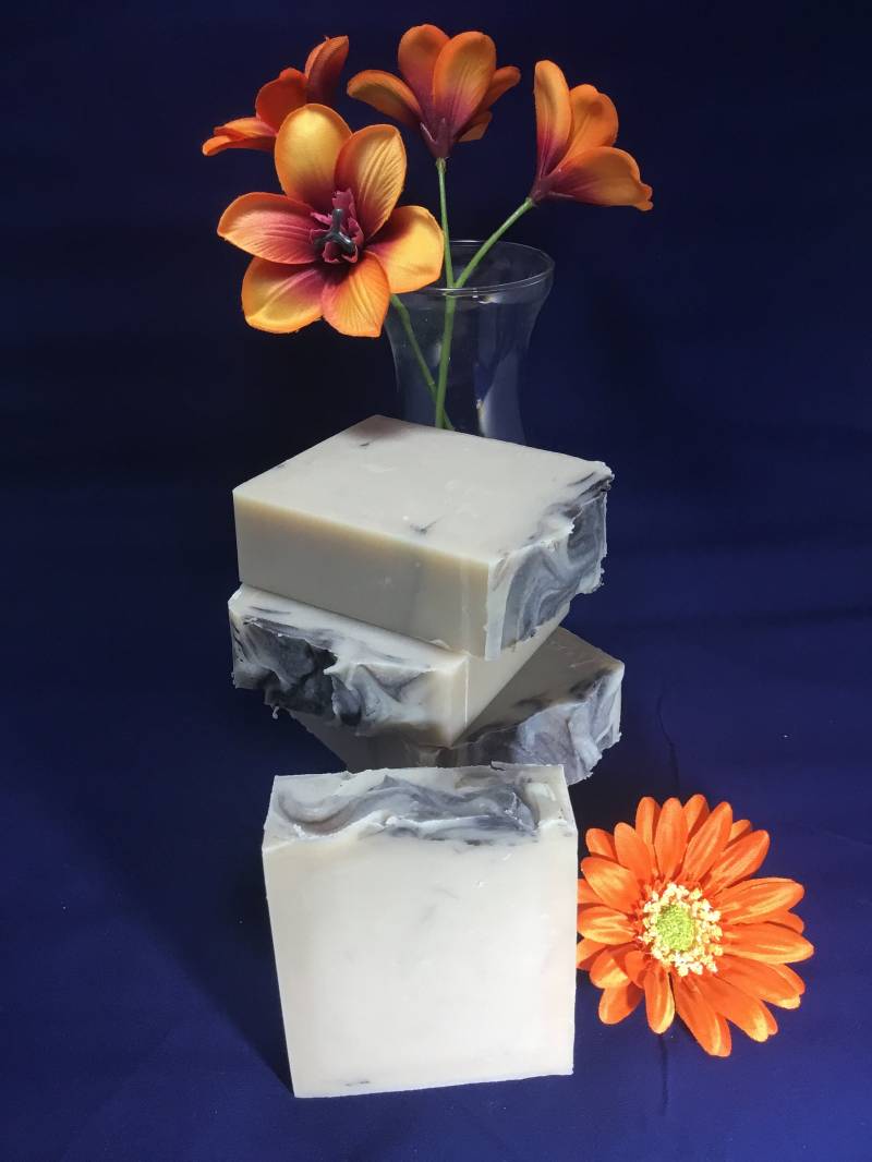 Rum & Tabak Naturseife von Etsy - AlysonNaturalProds