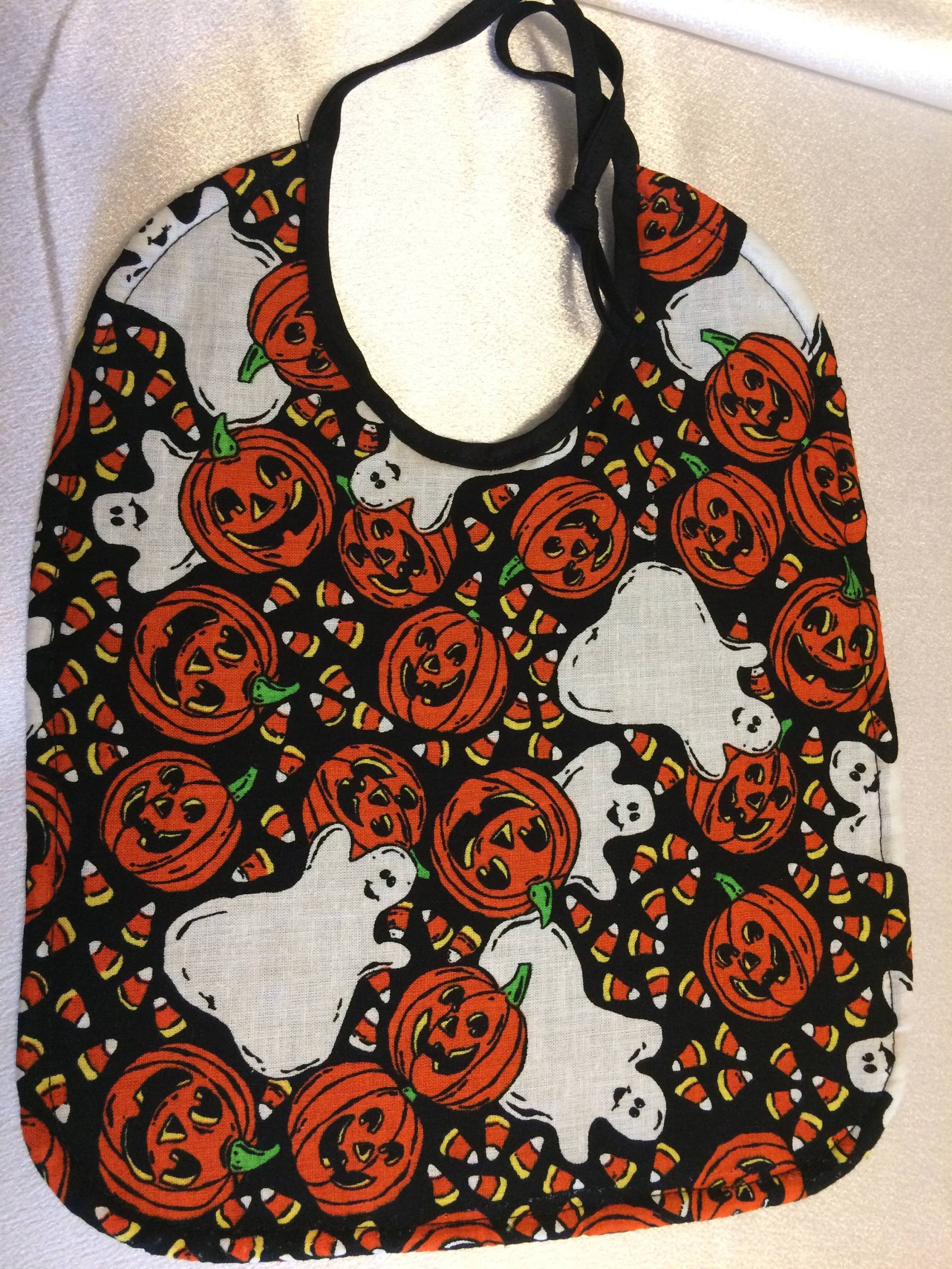 Halloween Baby Lätzchen Geister Jack Lantern Candy Corn Schwarze Absorptionsmittel Gesteppt Sichern. Baumwolle. Foto-Prop Halloween Baby Lätzchen Geister Jack Lantern Candy Corn Schwarze Absorptionsmittel Gesteppt Sichern. Baumwolle. Foto-Prop von Etsy - AmIn2Crochet