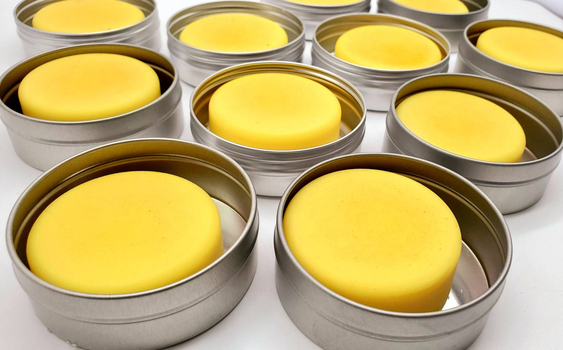 Großhandel Turm Turmeric Honey Lotion Bar | 12 Lotionsstangen 3 Oz Bars Hergestellt Mit Sheabutter Großhandel Turm Turmeric Honey Lotion Bar | 12 Lotionsstangen 3 Oz Bars Hergestellt Mit Sheabutter von Etsy - AmeelahEssentials