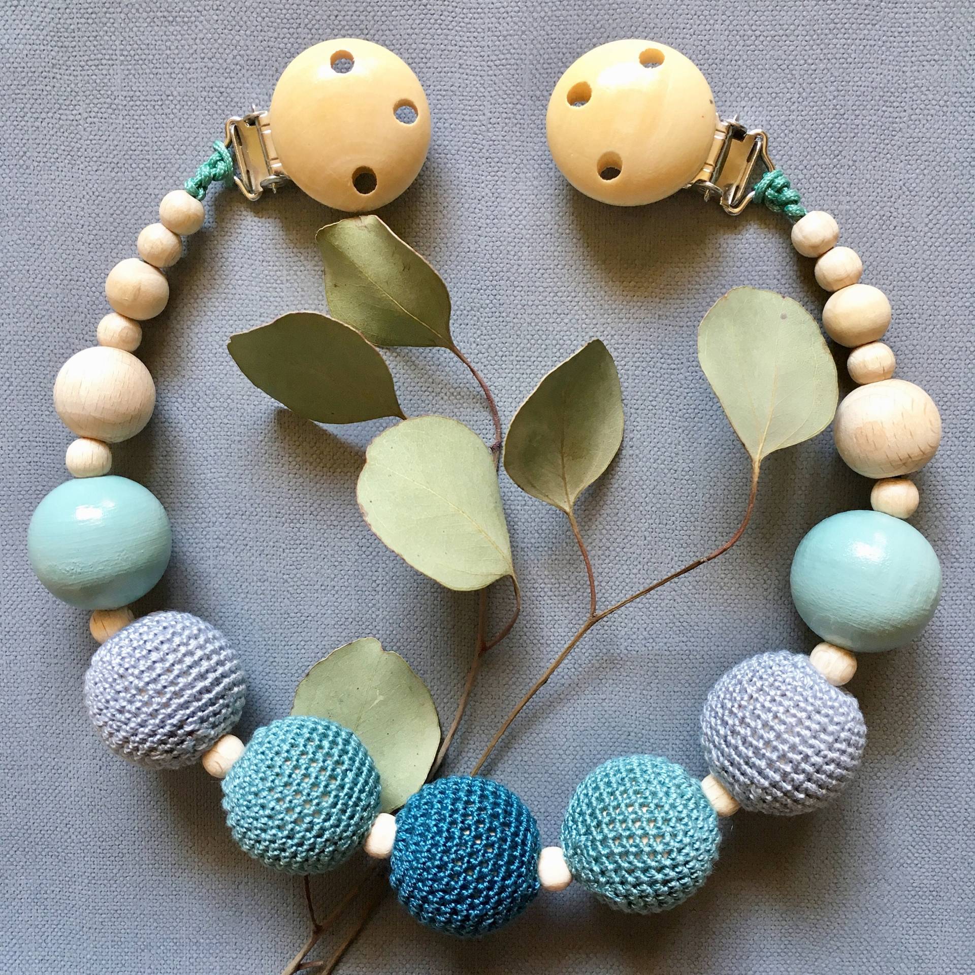 Kinderwagen Spielzeug Girlande Baby Shower Geschenk Holz Dekor Grün Grau von Etsy - AmeliezRoom