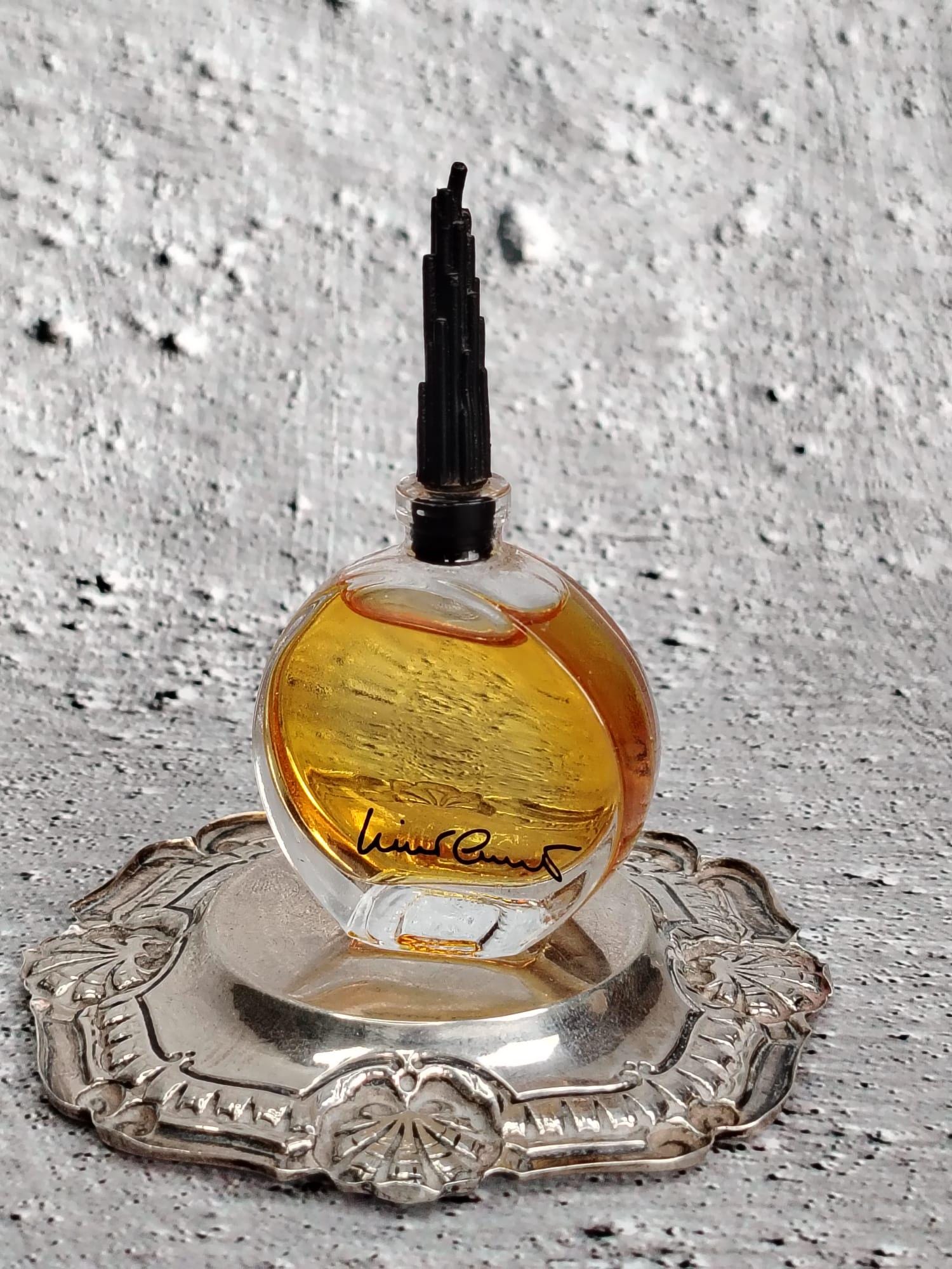 Vintage-Parfüm Mini - Nino Cerruti Pour Femme 1987 Eau De Toilette 5 Ml Edt Sammlerduft von Etsy - AndreaButtons