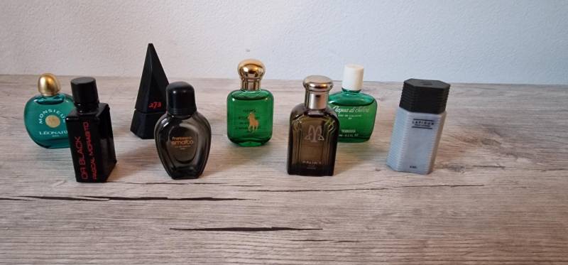Vintage-Parfum-Minisammlung - 8 Stück Bekannter Marken von Etsy - Angytich