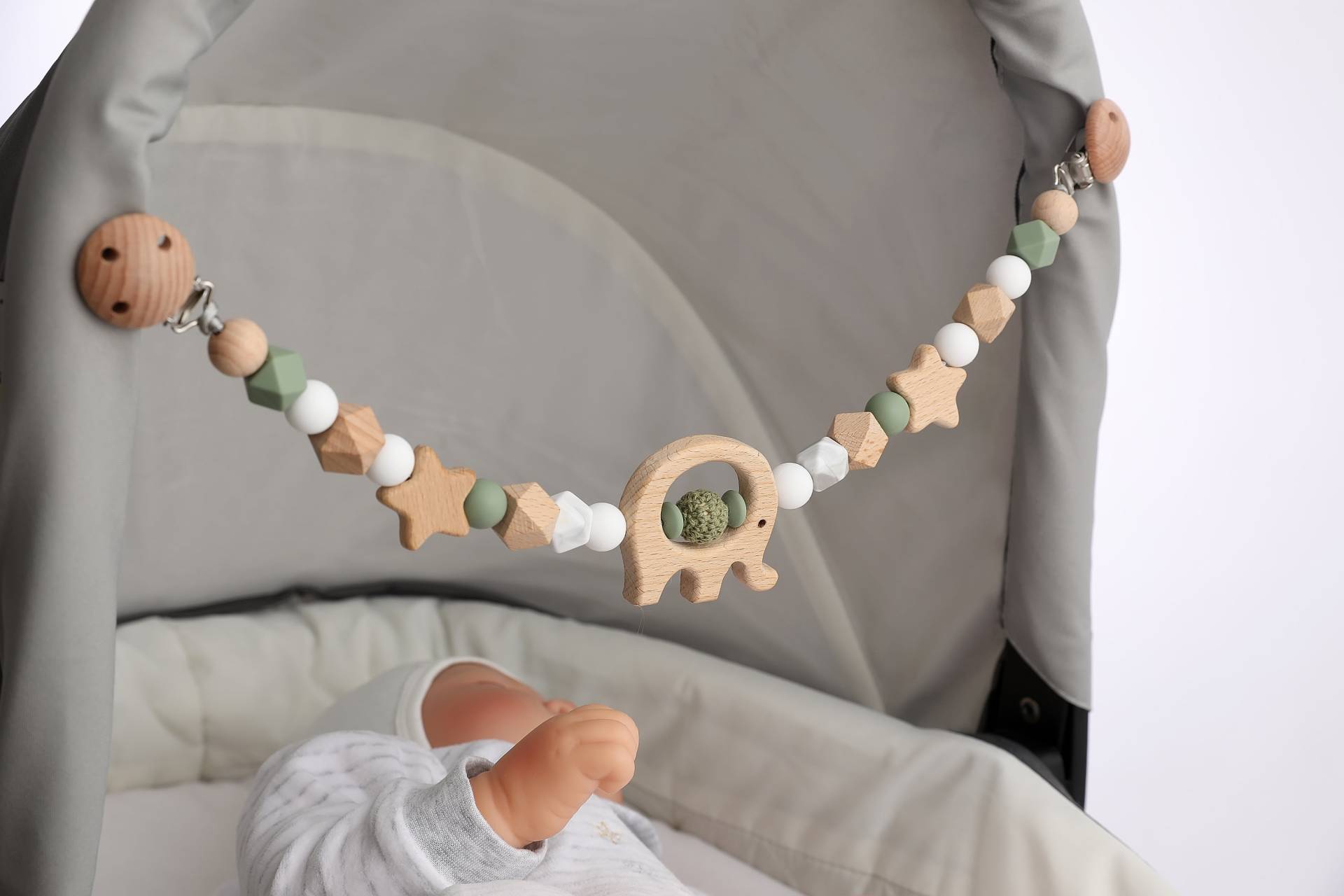 Kinderwagenkette Aus Holz "Farbe Olive" Elefant Auch Als Set von Etsy - AnihappykidsShop