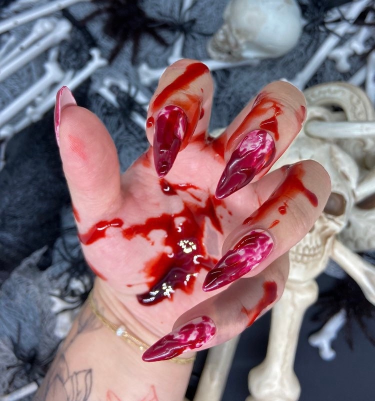 Geronnenes Blut Halloween Press On Nails Geronnenes Blut Halloween Press On Nails von Etsy - ApricusNails