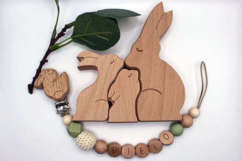 Holzset Hase Mit Schnullerkette, Runde Buchstaben, Personalisiert von Etsy - ArtPearlBaby