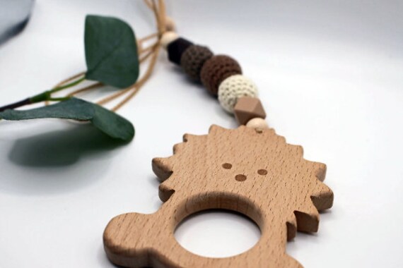 Maxicosi-Anhänger Löwe Braun, Auf Wunsch Personalisierbar von Etsy - ArtPearlBaby
