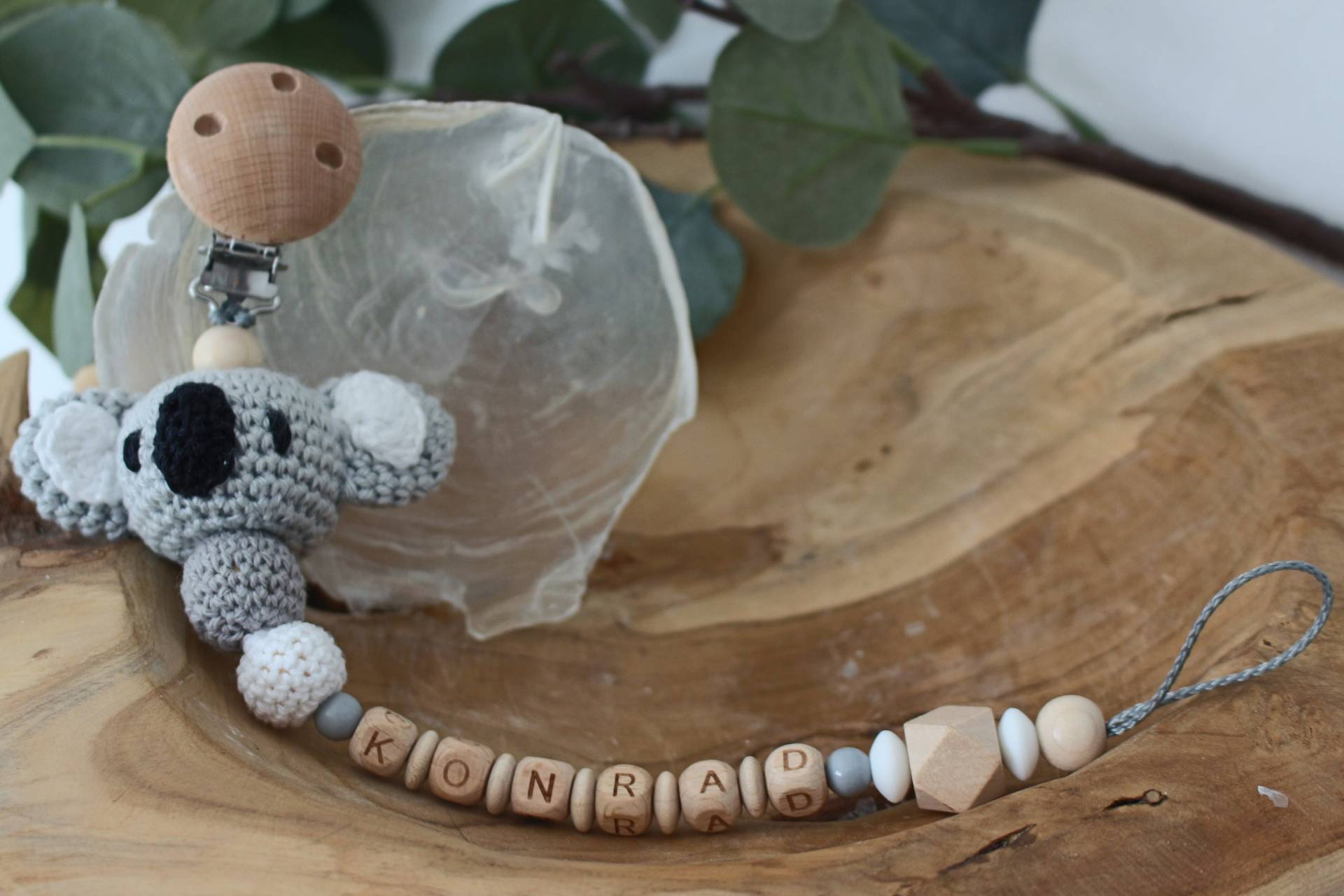 Schnullerkette, Eckige Buchstaben, Häkeltier Koala, Personalisiert Schnullerkette, Eckige Buchstaben, Häkeltier Koala, Personalisiert von Etsy - ArtPearlBaby