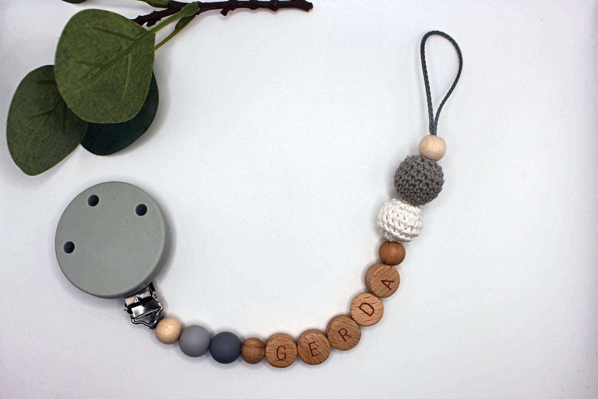 Schnullerkette, Runde Buchstaben, Großer Hellgrauer Runder Clip, Personalisiert Schnullerkette, Runde Buchstaben, Großer Hellgrauer Runder Clip, Personalisiert von Etsy - ArtPearlBaby