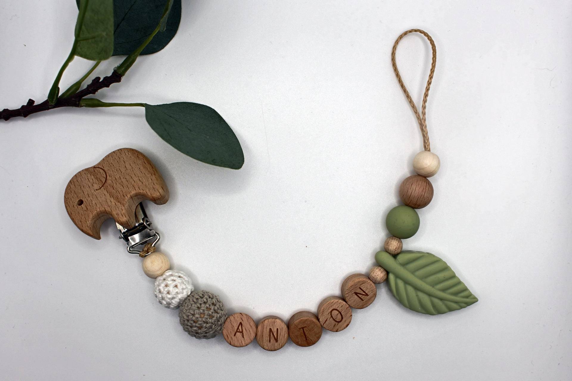 Schnullerkette, Runde Buchstaben, Wählbarer Clip, Personalisiert von Etsy - ArtPearlBaby