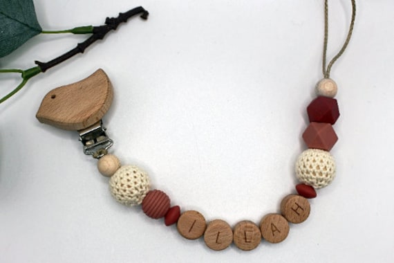 Schnullerkette, Runde Buchstaben, Wählbarer Clip, Personalisiert von Etsy - ArtPearlBaby