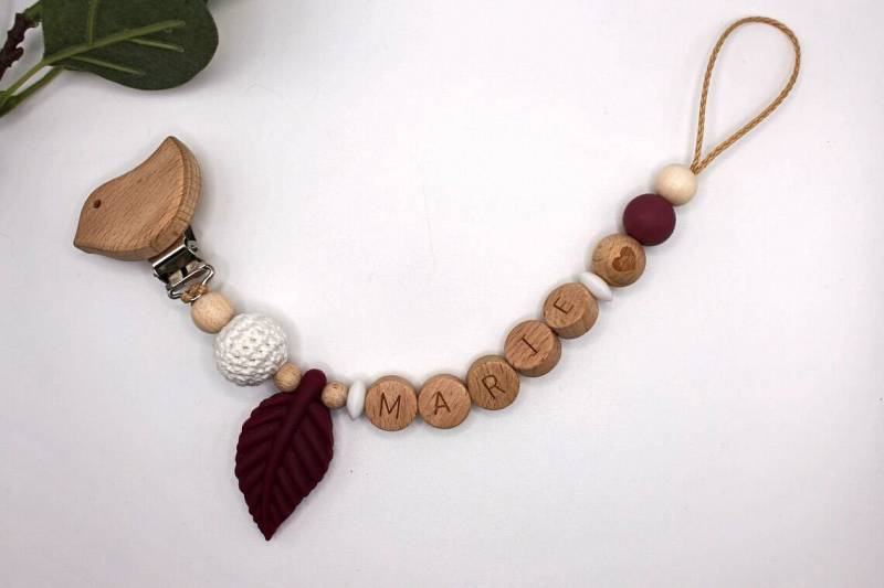 Schnullerkette, Runde Buchstaben, Wählbarer Clip, Personalisiert von Etsy - ArtPearlBaby