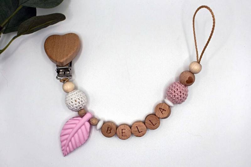 Schnullerkette, Runde Buchstaben, Wählbarer Clip, Personalisiert von Etsy - ArtPearlBaby
