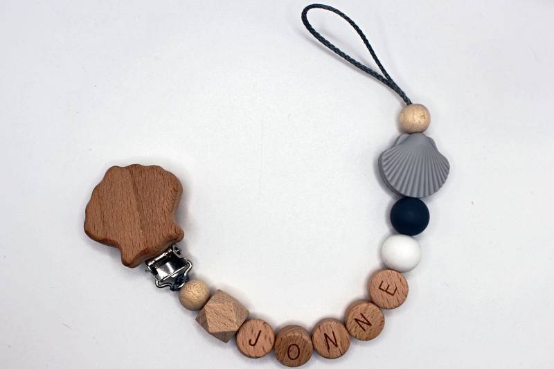 Schnullerkette, Runde Buchstaben, Wählbarer Clip, Personalisiert von Etsy - ArtPearlBaby