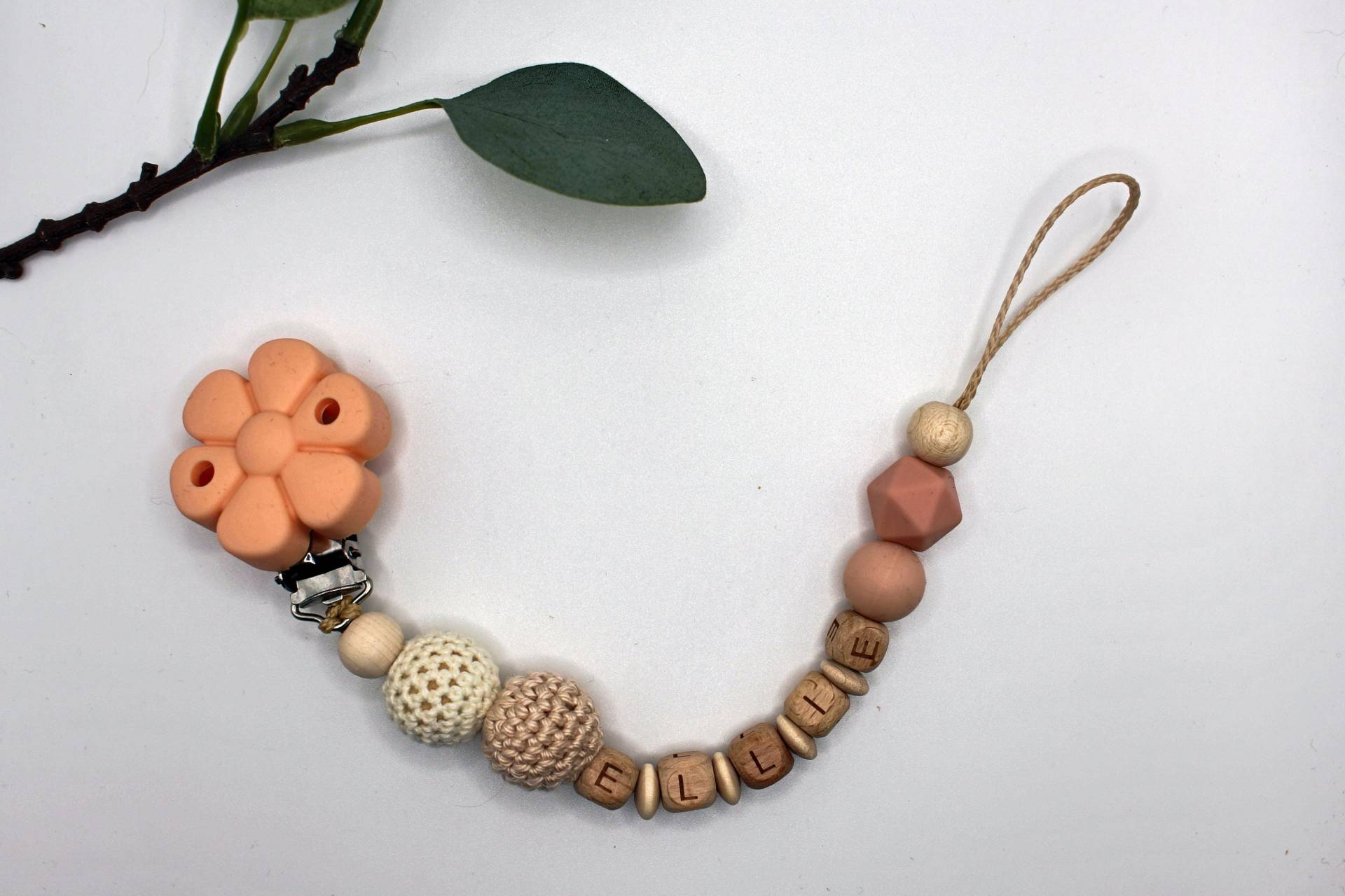 Schnullerkette Blume Apricot, Auf Wunsch Personalisierbar, Erweiterbar Zum Set Schnullerkette Blume Apricot, Auf Wunsch Personalisierbar, Erweiterbar Zum Set von Etsy - ArtPearlBaby