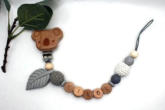 Schnullerkette Koala, Runde Buchstaben, Wählbarer Clip, Personalisiert von Etsy - ArtPearlBaby