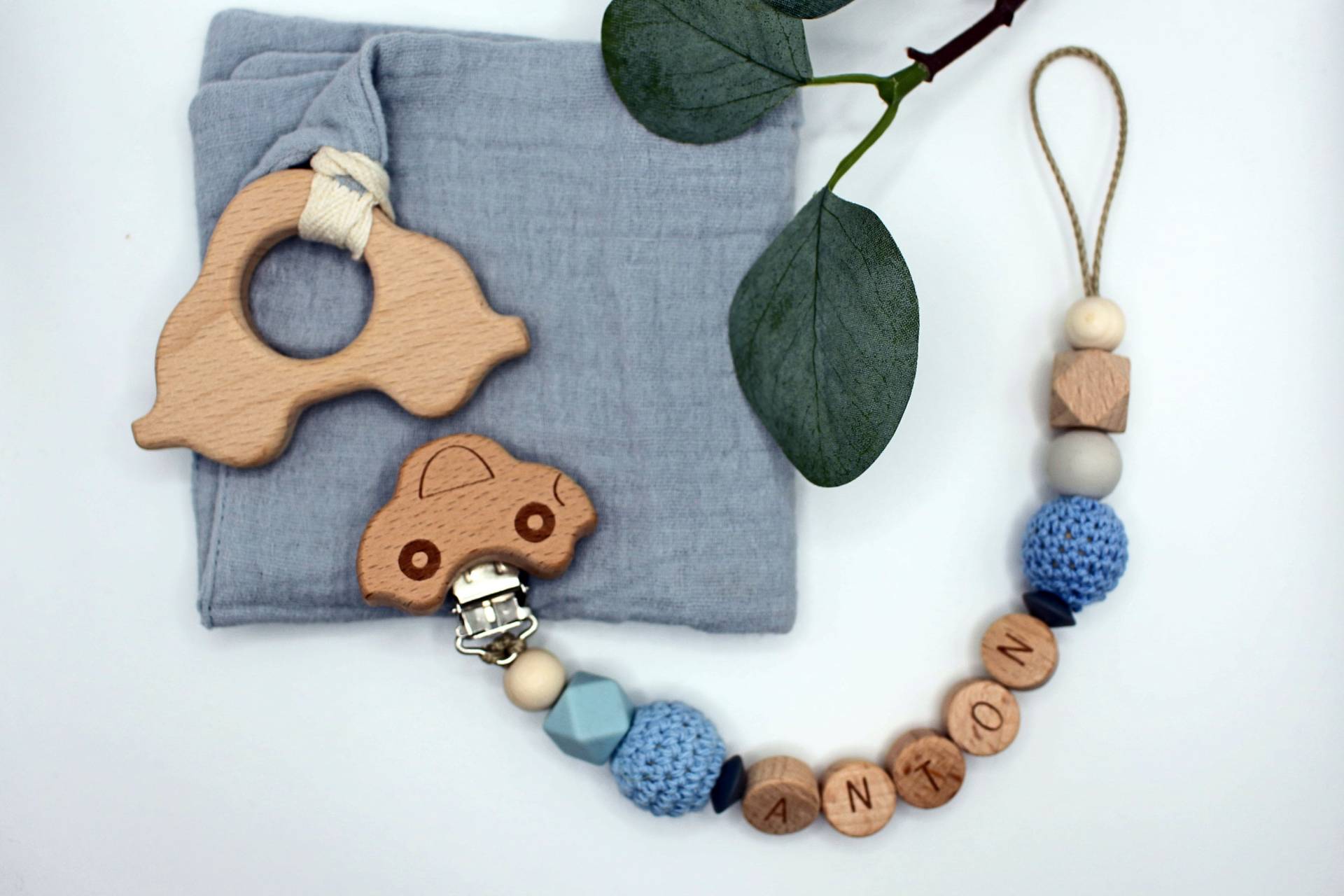 Schnullerkette Mit Auto, Kleines Tuch Und Auto-Anhänger, Runde Buchstaben, Personalisiert Schnullerkette Mit Auto, Kleines Tuch Und Auto-Anhänger, Runde Buchstaben, Personalisiert von Etsy - ArtPearlBaby