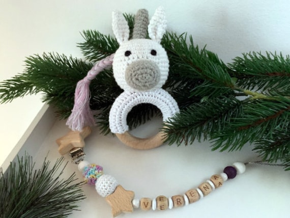 Schnullerkette Und Rassel Im Set, Personalisierbar, Geschenkset Einhorn von Etsy - ArtPearlBaby