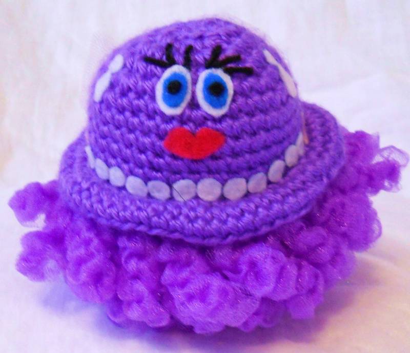 Lila Badezimmer Poof - Hübsch in Perlen Scrubble Weicher Häkelschwamm, Peeling Tüll Luffa von Etsy - ArtistBeeBee