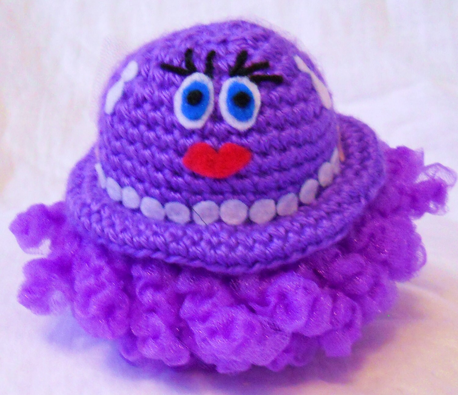 Lila Badezimmer Poof - Hübsch in Perlen Scrubble Weicher Häkelschwamm, Peeling Tüll Luffa von Etsy - ArtistBeeBee