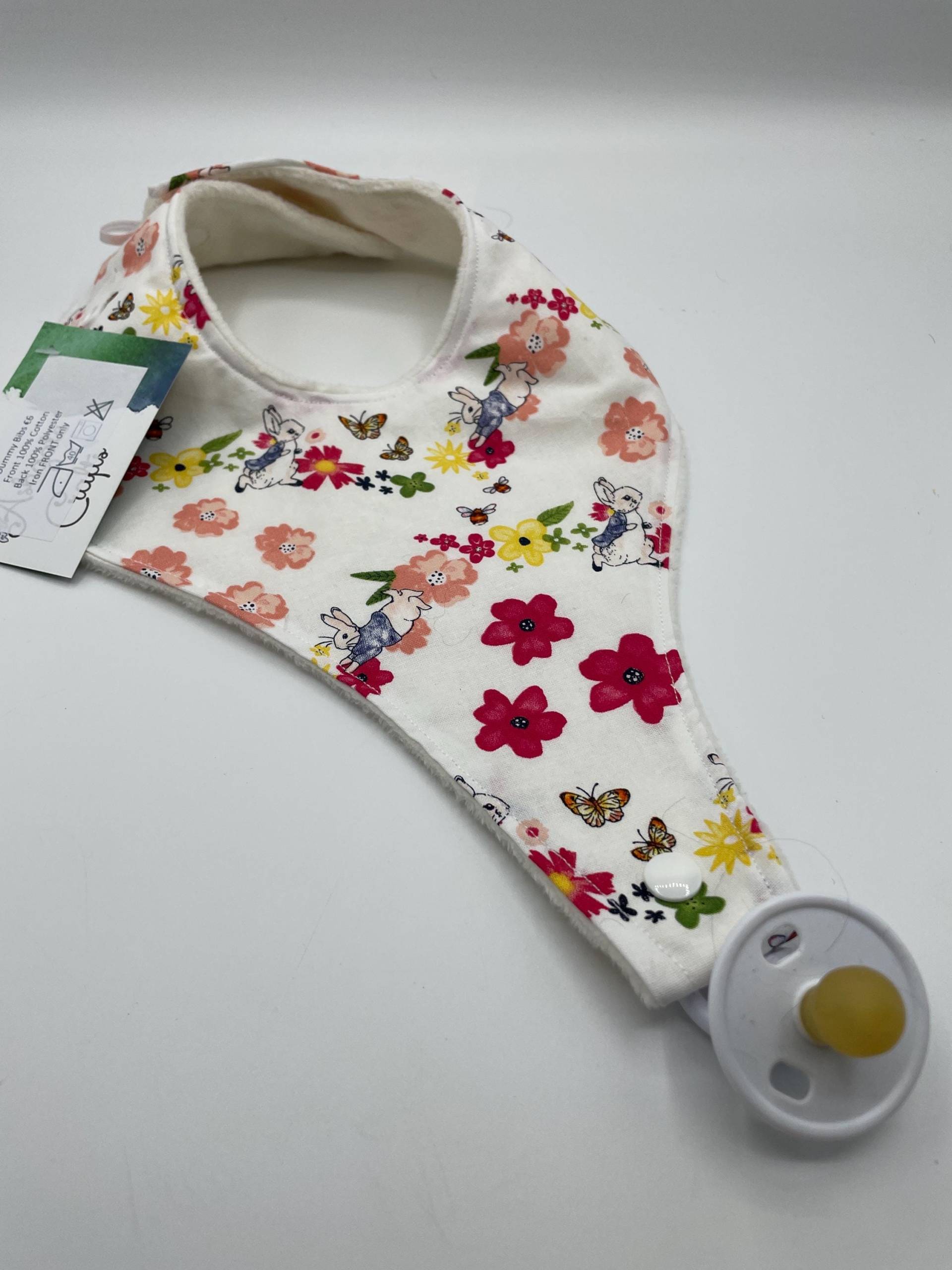 Baby Lätzchen, Dribbeln, Sabbern, Schnuller, Dodie, Nuckel, Baby-Dusche-Geschenk, Baby-Geschenk, Kaninchen, Blumen, Tröster Baby Lätzchen, Dribbeln, Sabbern, Schnuller, Dodie, Nuckel, Baby-Dusche-Geschenk, Baby-Geschenk, Kaninchen, Blumen, Tröster von Etsy - AshgateCrafts