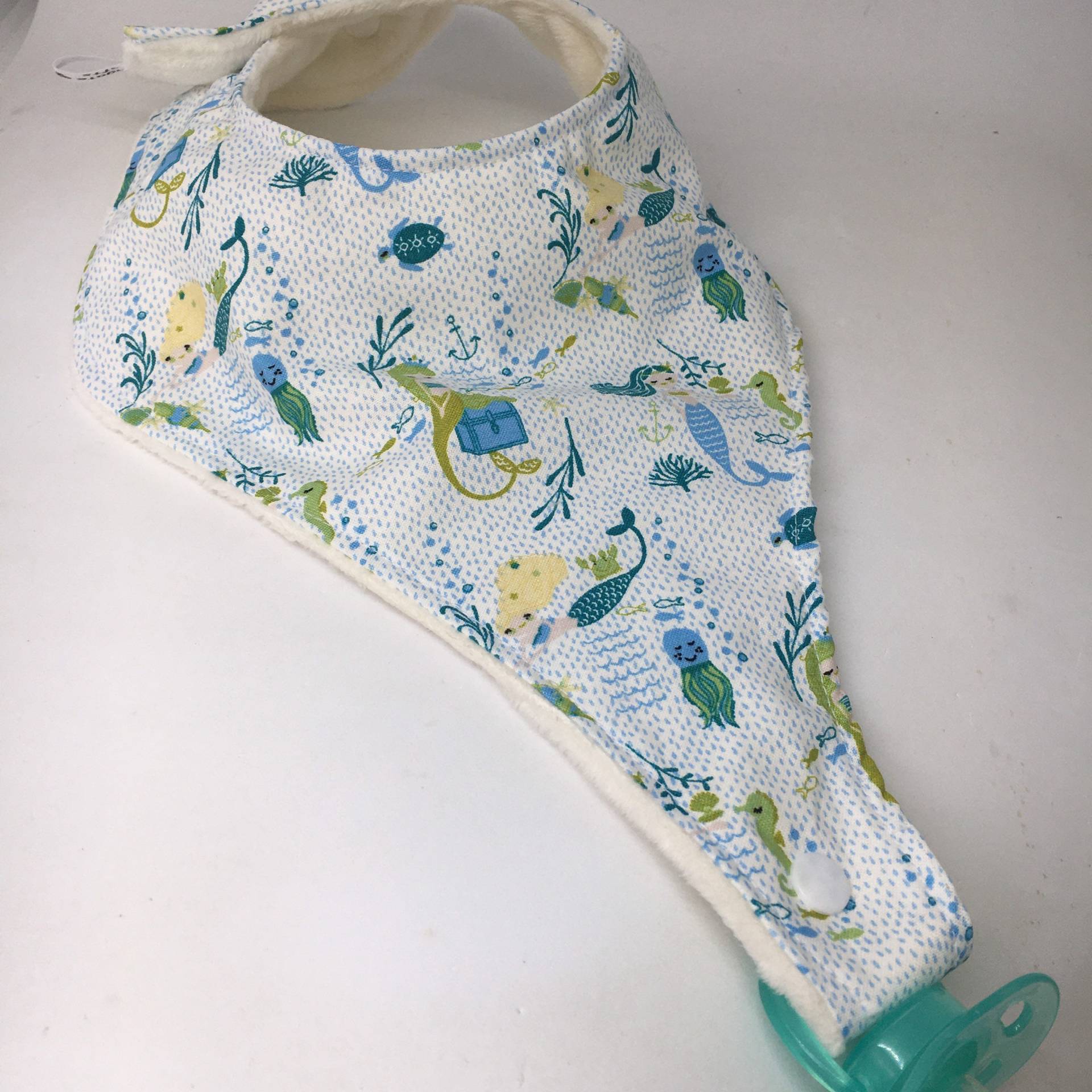 Baby Lätzchen, Dribbeln Sabbern Schnuller Schnuller, Dodie, Nuckel, Baby-Dusche-Geschenk, Geschenk, Meerjungfrau Baby Lätzchen, Dribbeln Sabbern Schnuller Schnuller, Dodie, Nuckel, Baby-Dusche-Geschenk, Geschenk, Meerjungfrau von Etsy - AshgateCrafts