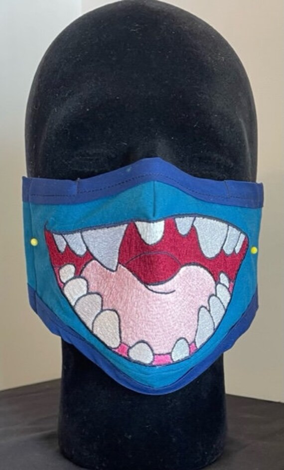 Cartoon Monster Gesichtsmaske von Etsy - AshsOdditiesEmporium