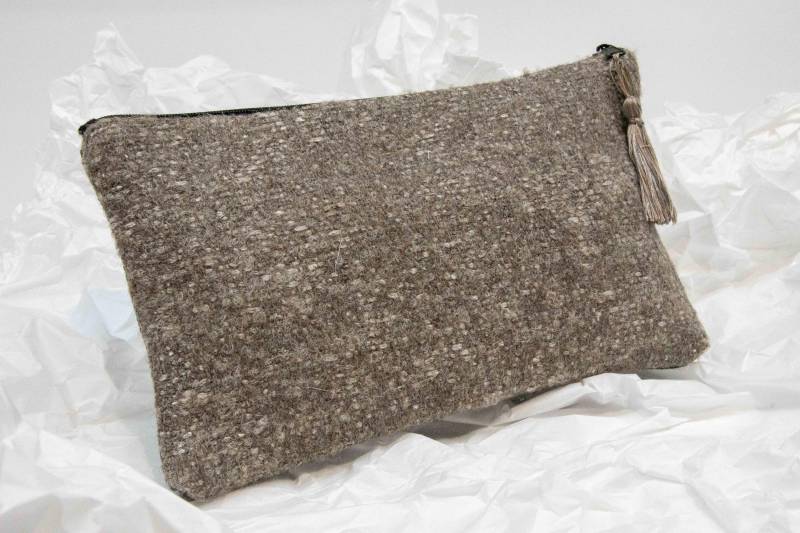 Beigefarbener Beutel, 24 cm X 15 Beigefarbener Beutel, 24 cm X 15 von Etsy - AtelierCarlosSalazar