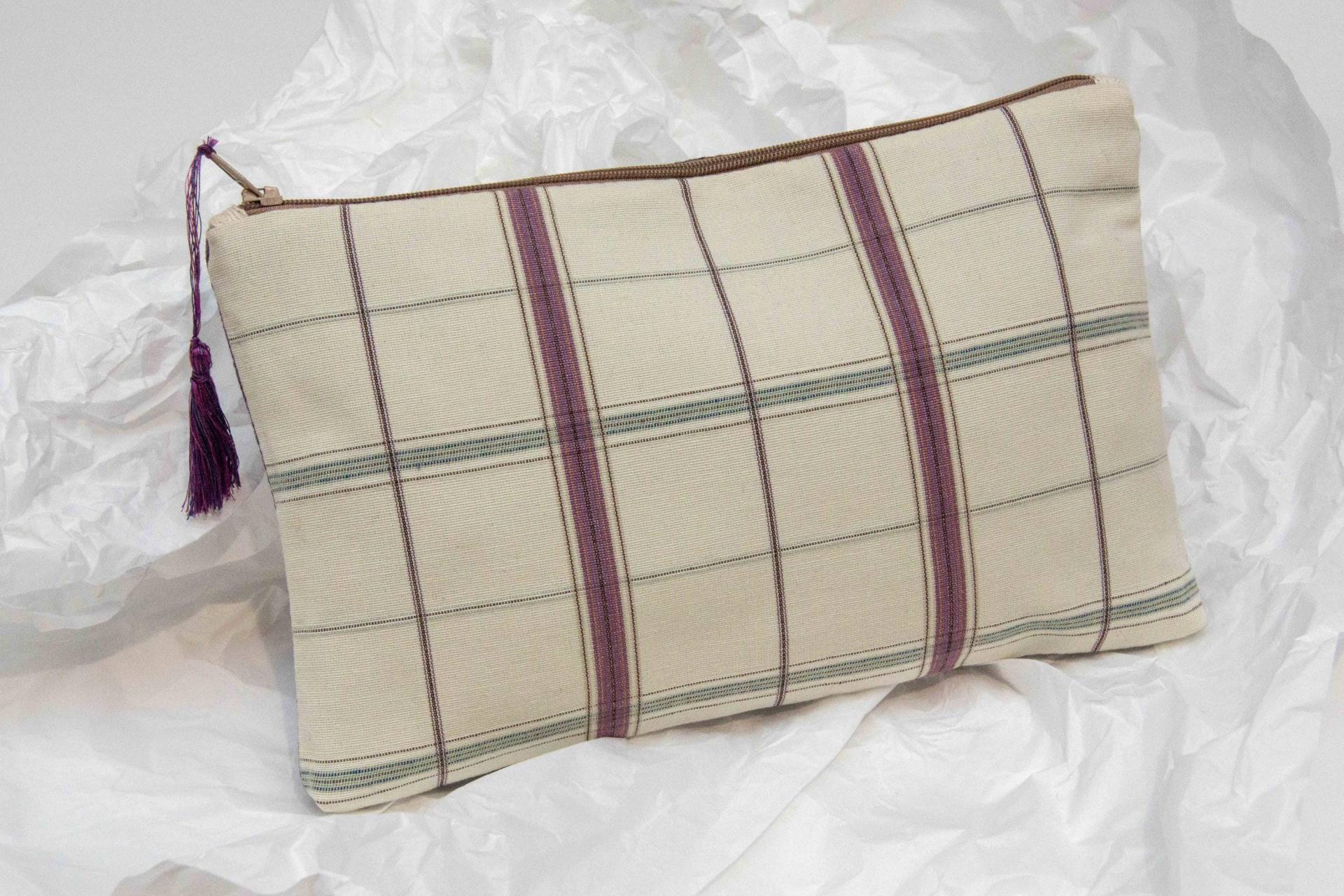 Lila Beutel, 24 cm X 15 Lila Beutel, 24 cm X 15 von Etsy - AtelierCarlosSalazar