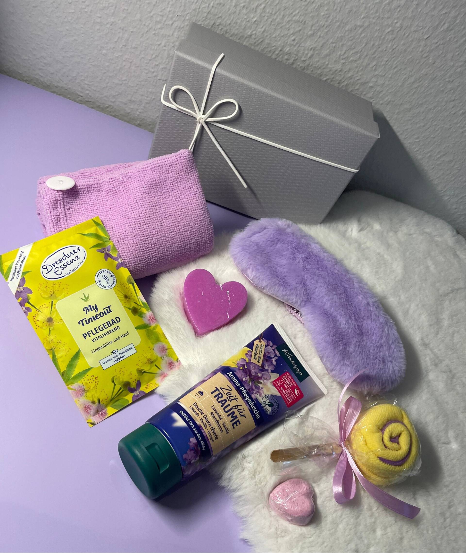 To Go - Geschenkbox "Beauty" Zeit Für Träume Fertiges Geschenk | Beautytag Kosmetik Wohlfühl-Set Entspannung Wohlfühlen Liebe To Go - Geschenkbox "Beauty" Zeit Für Träume Fertiges Geschenk | Beautytag Kosmetik Wohlfühl-Set Entspannung Wohlfühlen Liebe von Etsy - AtelierCatHamburg
