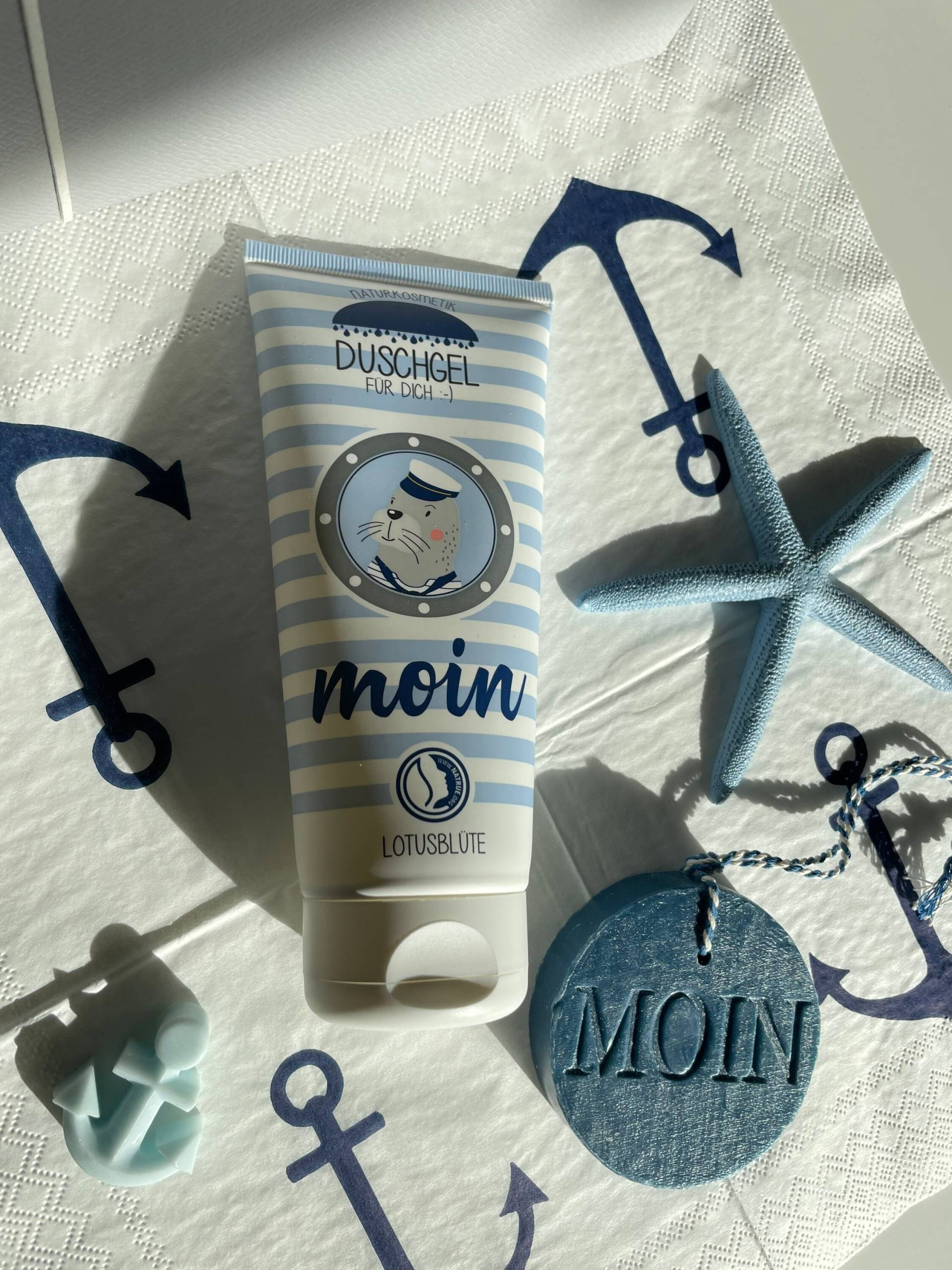 To Go - Geschenkbox "Moin" Maritimes Beauty Set Moin | Norden Hand Made Handgefertigt Mitbringsel Grüße Liebe Aufmerksamkeit To Go - Geschenkbox "Moin" Maritimes Beauty Set Moin | Norden Hand Made Handgefertigt Mitbringsel Grüße Liebe Aufmerksamkeit von Etsy - AtelierCatHamburg