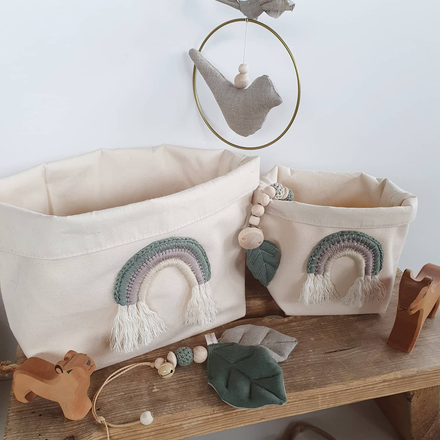 Utensilo Set Regenbogen Rainbow Grün Stoffkorb Stoffutensilos Windelkorb Wickeltisch Babygeschenk Utensilo Set Regenbogen Rainbow Grün Stoffkorb Stoffutensilos Windelkorb Wickeltisch Babygeschenk von Etsy - Avocadopink