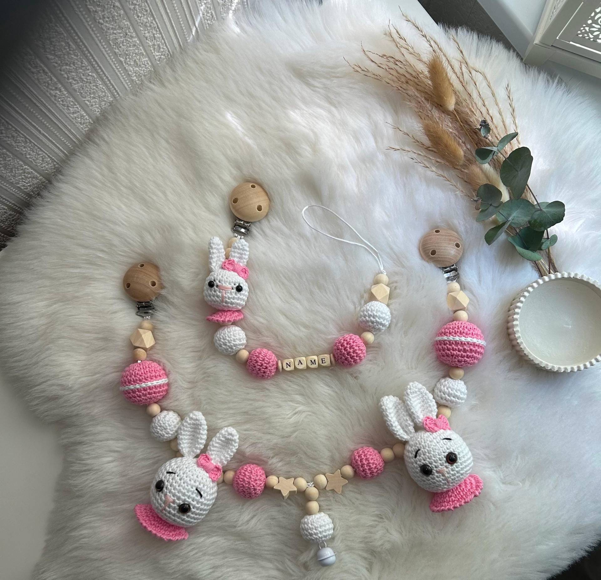 Kinderwagenkette Und Schnullerkette Mit Hasen Motiv von Etsy - AylinsHaekelstubeDE