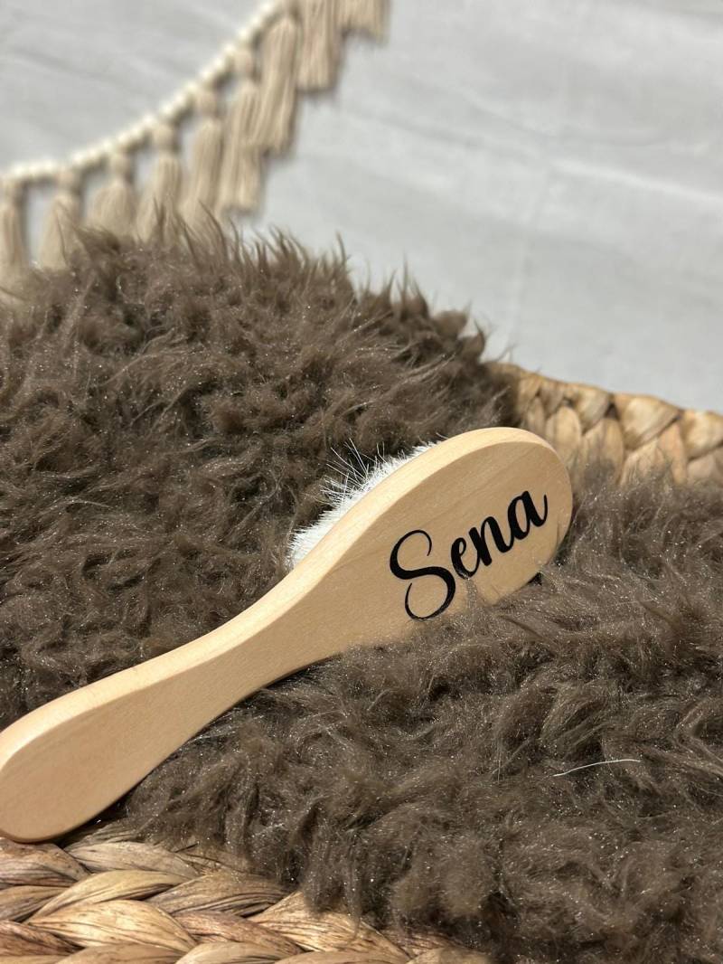 Baby Haarbürste Mit Namen - Personalisierte Holz Bürste Geschenk Für Neugeborene Baby Haarbürste Mit Namen - Personalisierte Holz Bürste Geschenk Für Neugeborene von Etsy - BKPRESENTSSHOP