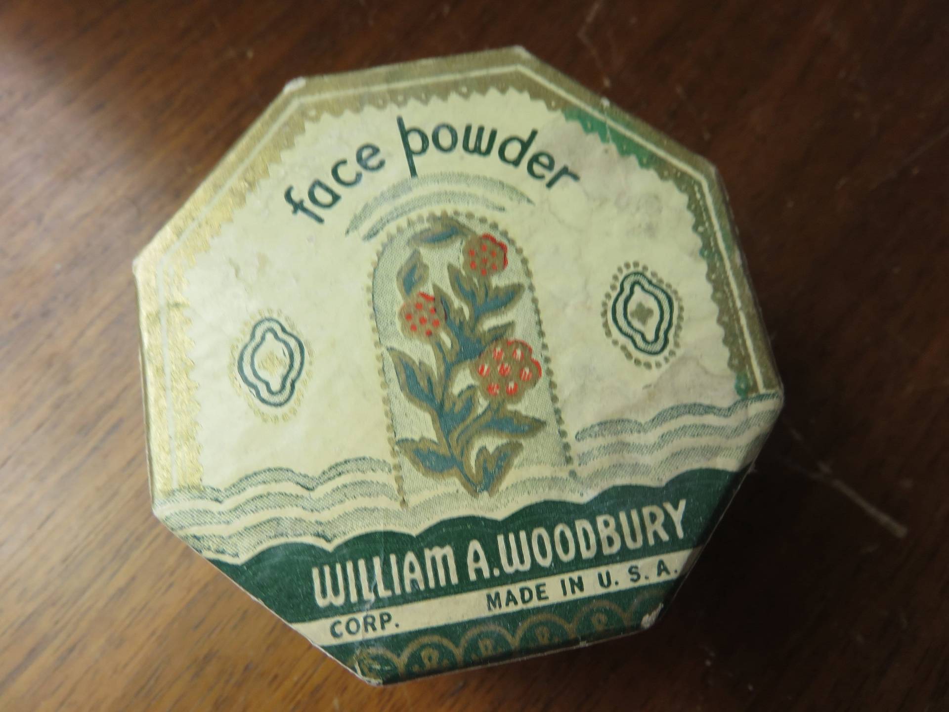 Vintage Woodbury Gesicht Pulver William A Pulver-Box von Etsy - BLINKIEWELLSVINTAGE