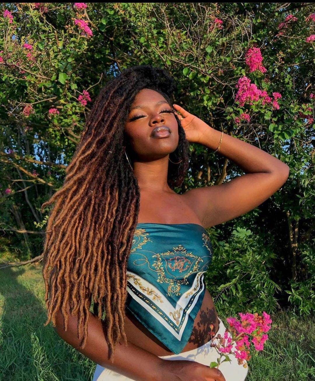 Ombre Loc Perücke Mit Voller Spitze, Vorne, Spitze Faux Loc, Geflochtene Perücken Für Schwarze Frauen, Loc Full Lace Perücke, Distress Ombre Loc Perücke Mit Voller Spitze, Vorne, Spitze Faux Loc, Geflochtene Perücken Für Schwarze Frauen, Loc Full Lace Perücke, Distress von Etsy - BRAIDEDWIGBOUTIQUE