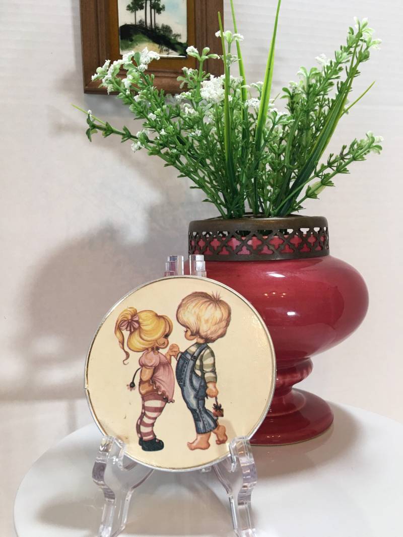 Vintage 1970Er Jahre Klappspiegel Schminkspiegel - Kleiner Junge & Mädchen Händchen Haltend Cottage Retro Boho Geldbörse Eitelkeit von Etsy - BabbettesYesterday
