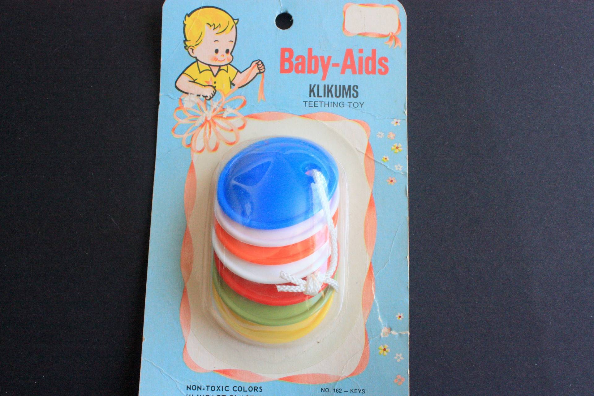 Vintage 1950 Baby-Aids Klikums Beißring, Sanitoy Klikums, Baby Spielzeug von Etsy - BabisTreasures