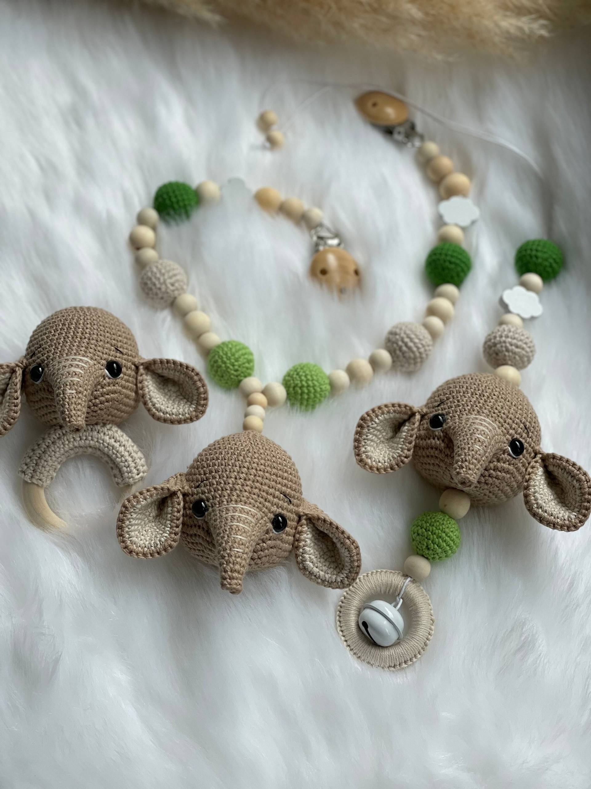 Elefant/Set Babyrassel Kinderwagenkette Maxi-Cosi-Anhänger/ Gehäkelt Handmade von Etsy - BabyKnittingForYou