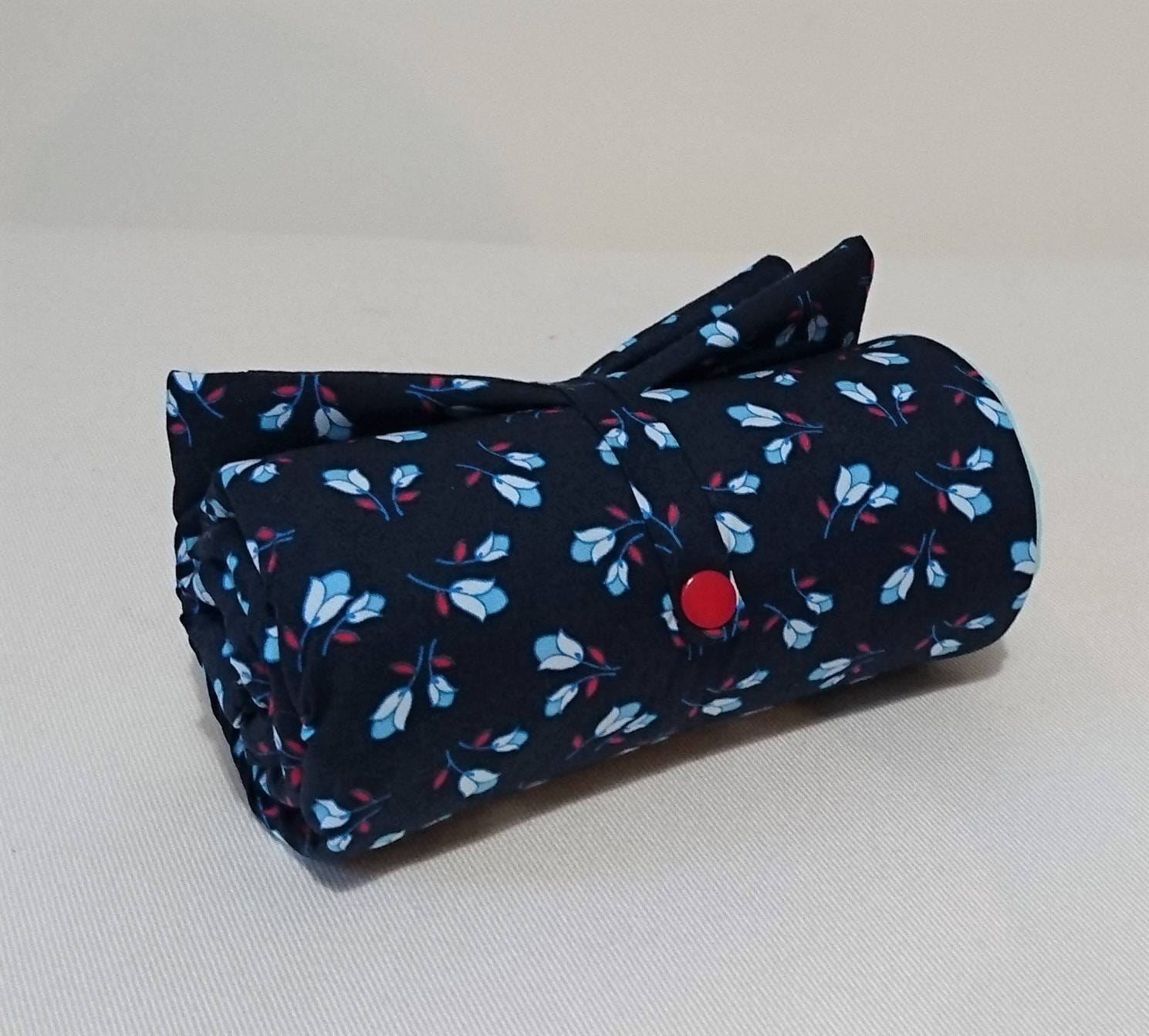 Matratze/Teppich Ändern, Dunkelblau Und Hellblau Blumen Muster von Etsy - Babydoly