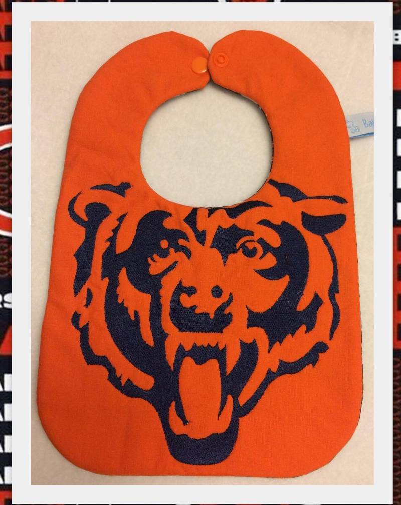 C Bären Fußball Baby Lätzchen von Etsy - Babyneedsbibs